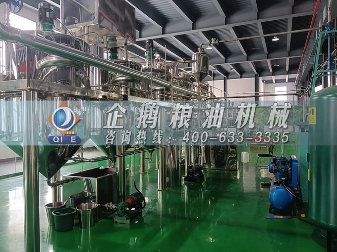 企鵝牌茶籽油雙螺桿榨油機(jī)，用心制造獲得客戶認(rèn)可(圖5)